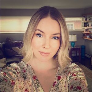 Meet your Posher, Jaqueline